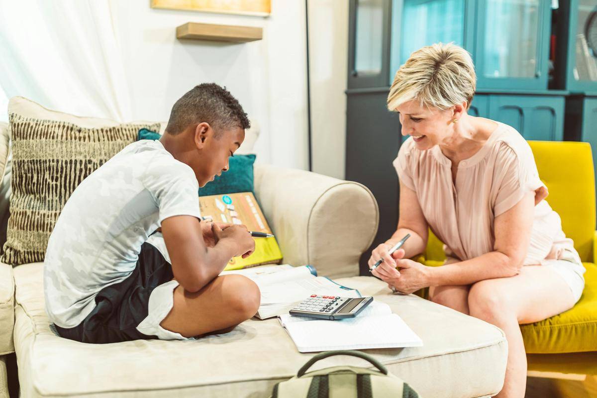 ilustrasi ibu dan anak (pexels.com/RDNE Stock project)
