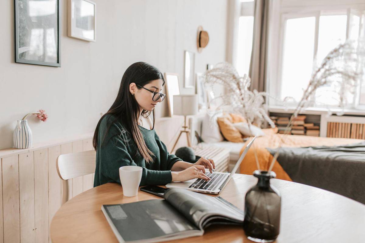 ilustrasi work from home (pexels.com/Vlada Karpovich)
