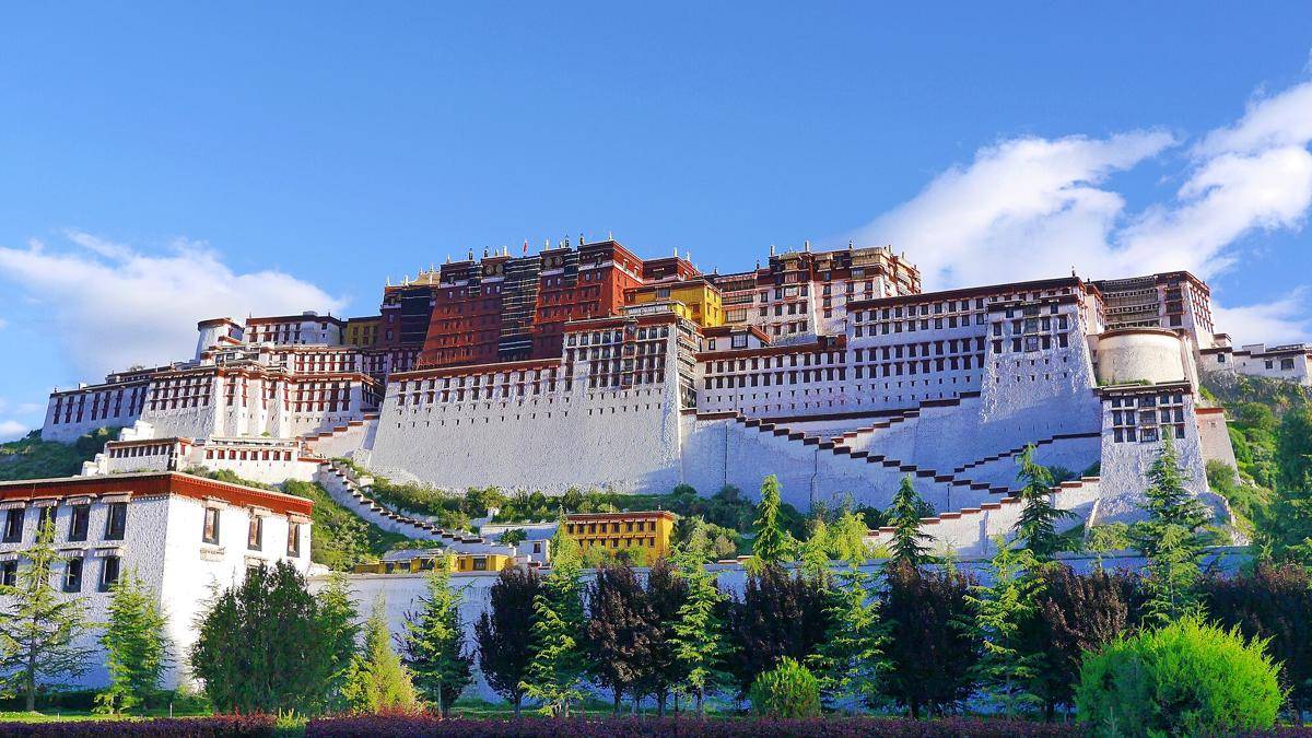 potret Potala Palace (commons.m.wikimedia.org/travel oriented)