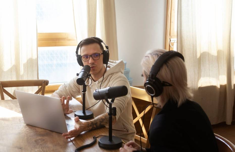 ilustrasi podcast 