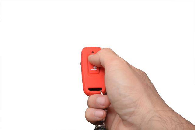 ilustrasi remote keyless (vecteezy.com/Adisak Srathongphian)