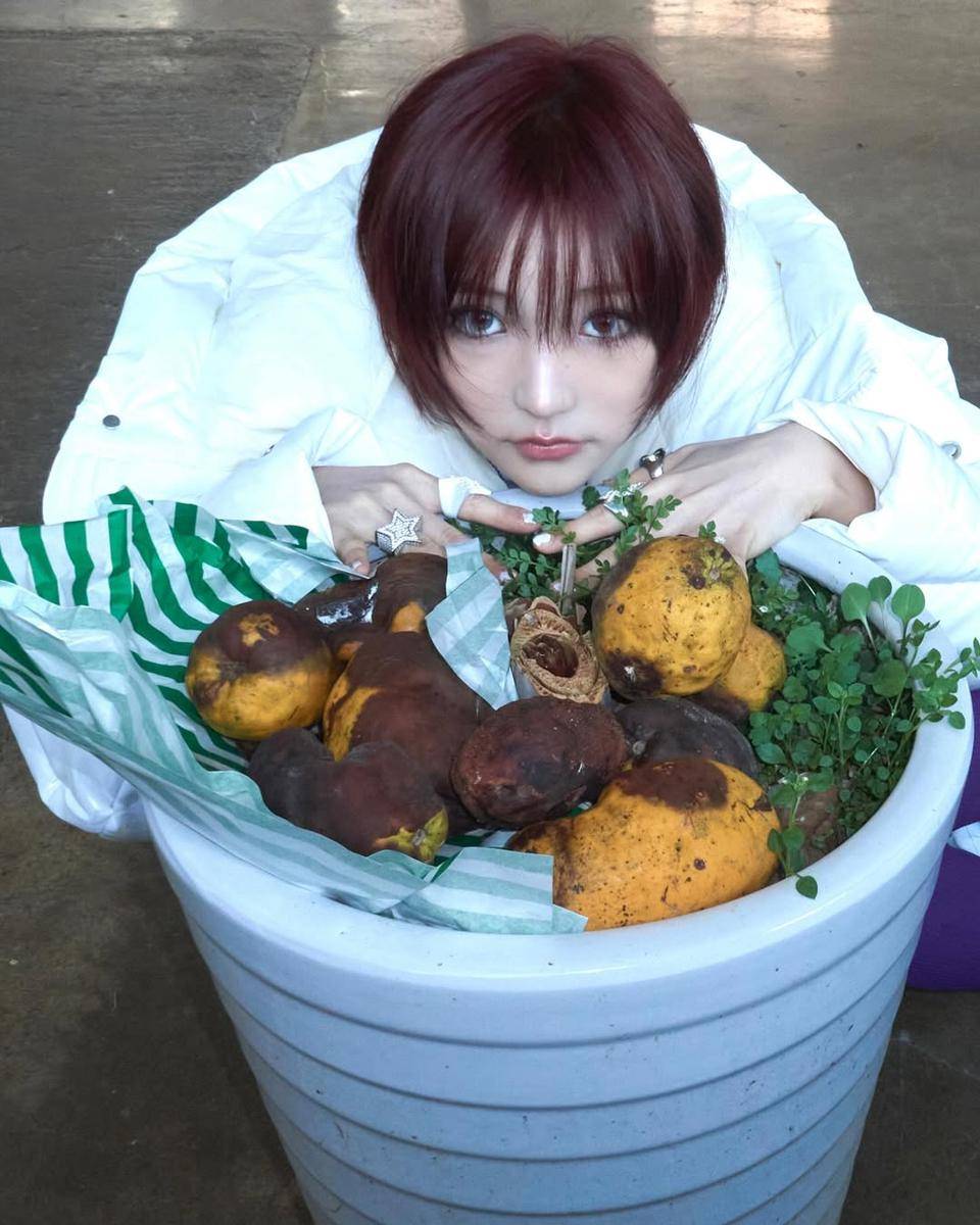 KiiiKiii (instagram.com/kiiikiii.official)