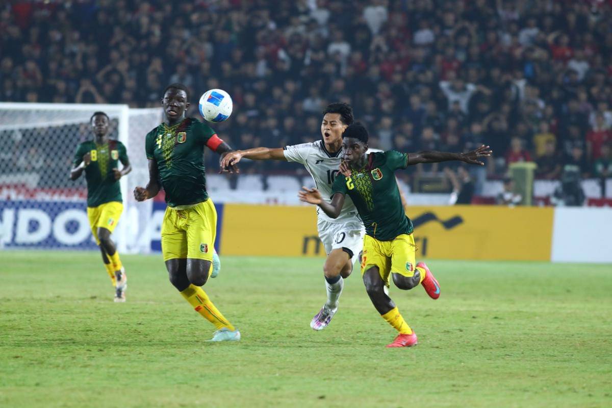 Duel Timnas Indonesia U-17 kontra Mali U-17 saat bertanding di Piala Kemerdekaan 2025 (IDN Times/Doni Hermawan)