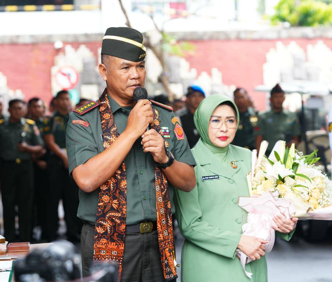 Wakil Panglima TNI, Jenderal Tandyo Budi Revita ketika memberikan pidato terakhir di upacara pelepasan di Mabes TNI AD pada 19 Agustus 2025. (Dokumentasi Puspen TNI)