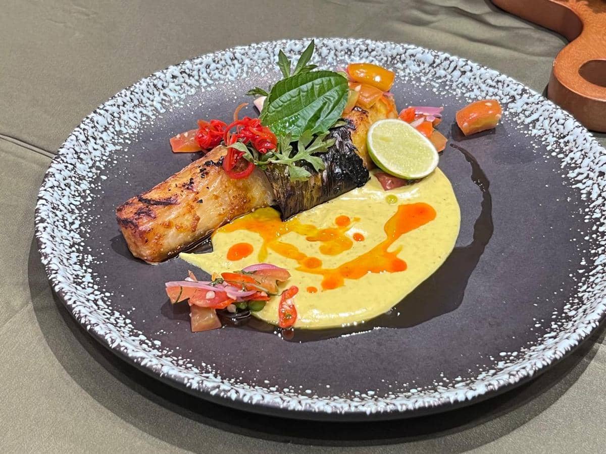 Potret Ikan Bakar Kunyit Asap di Antarasa Tribeca, Central Park Mall, Jakarta Barat 