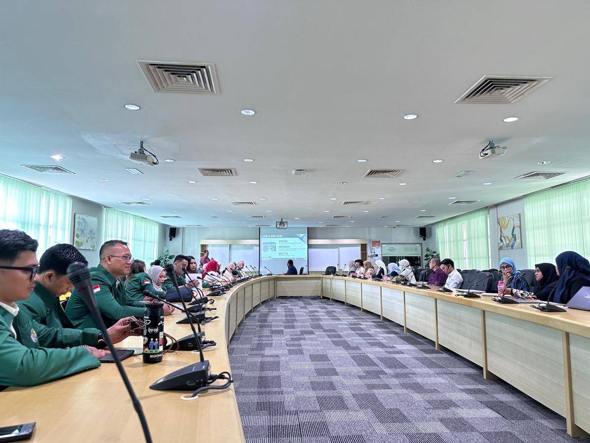 Kunjungan magister Ilmu Komunikasi USU ke Malaysia (dok.Imamikom FISIP USU)