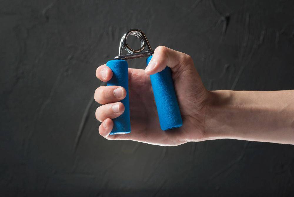 ilustrasi grip strengthener (freepik.com/freepik)