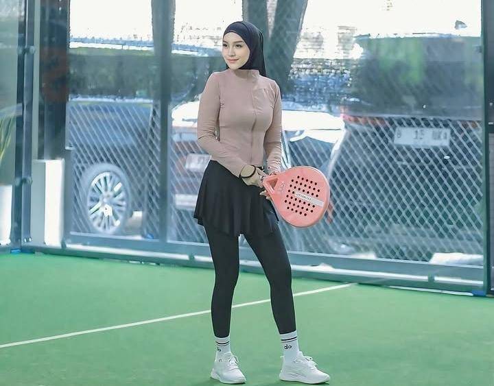 artis busui main padel