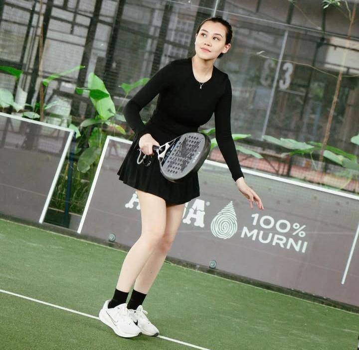 artis busui main padel
