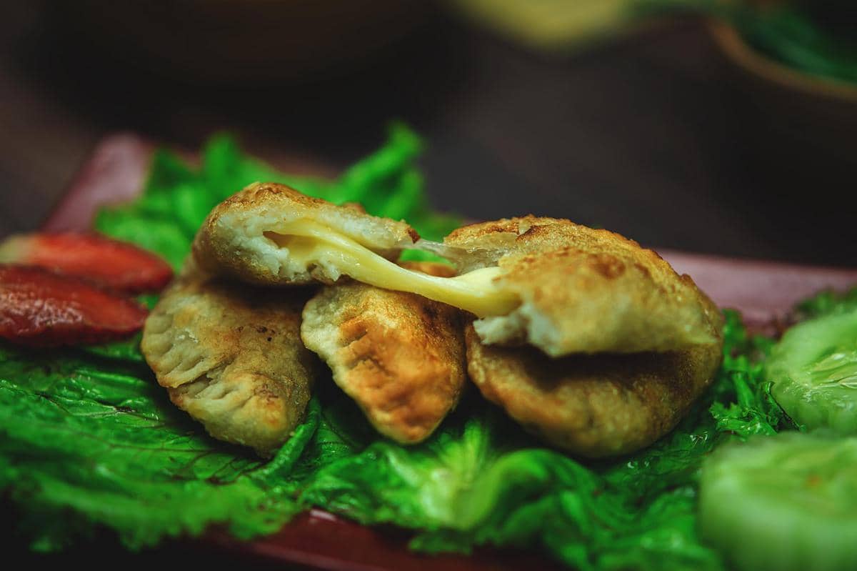 Resep Pastel Isi Keju Creamy yang Gurih, Renyah, dan Dijamin Lumer