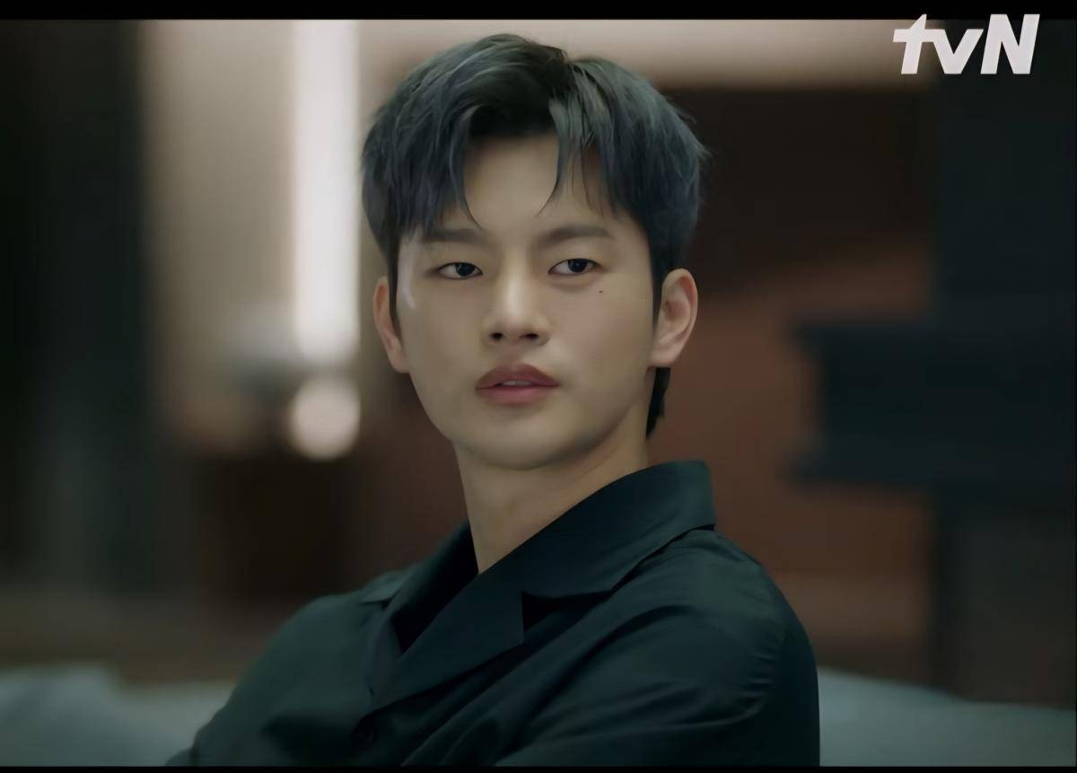 Drama Doom at Your Service (dok. tvN/Doom at Your Service)