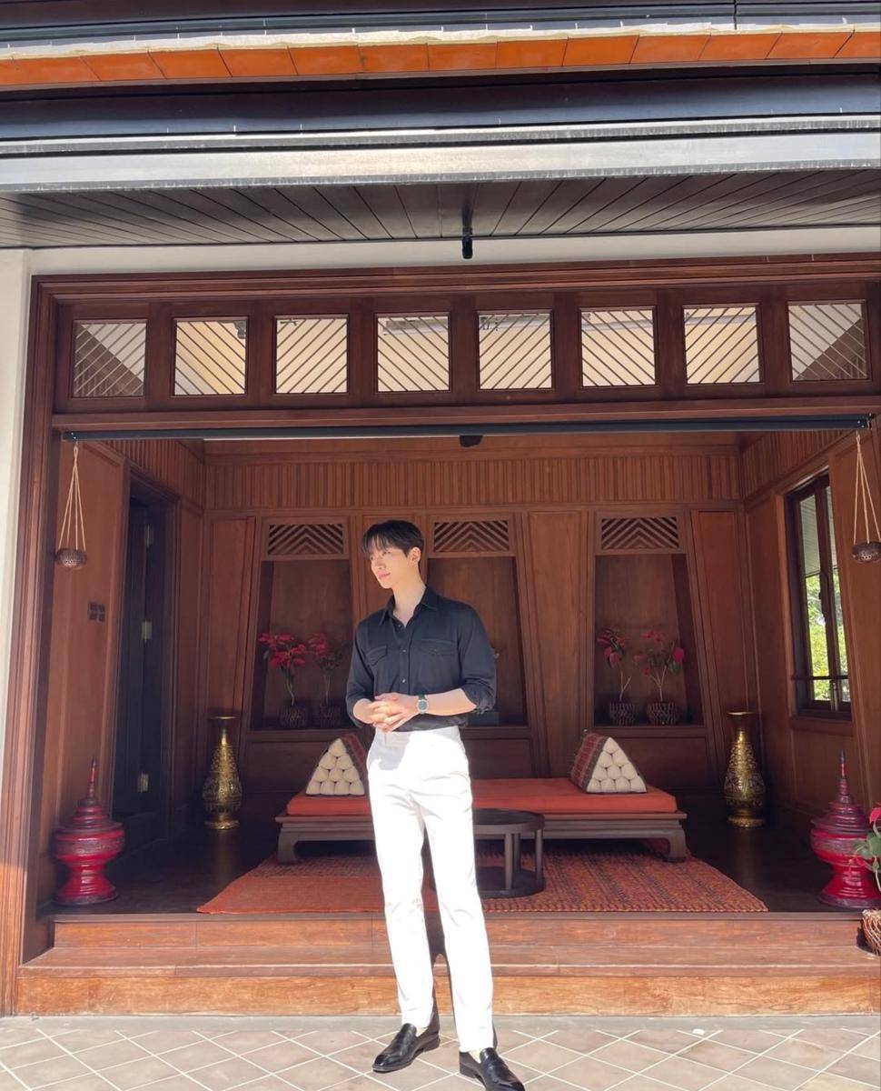 Lee Jun Ho (instagram.com/le2jh)