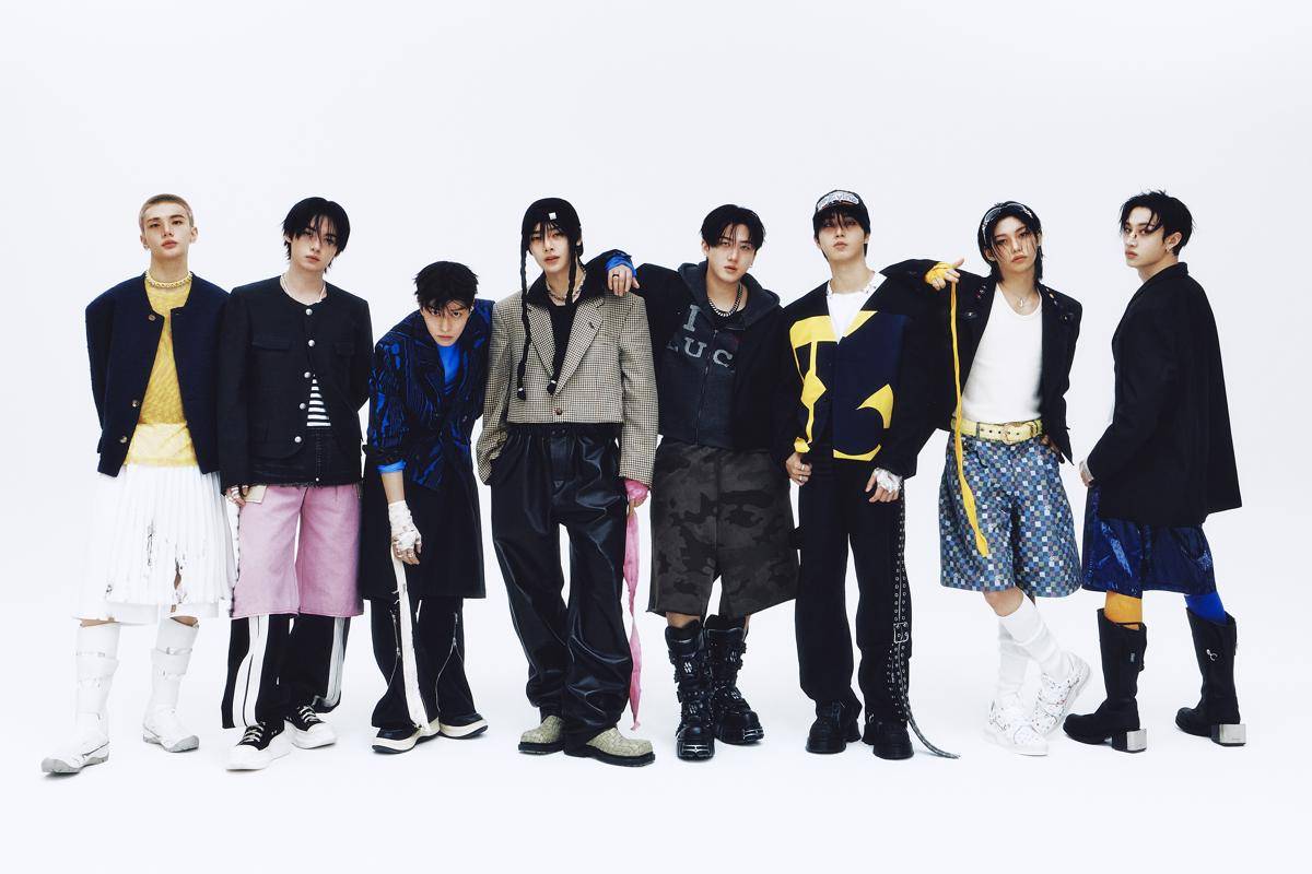 potret Stray Kids di full album KARMA (x.com/Stray_Kids)