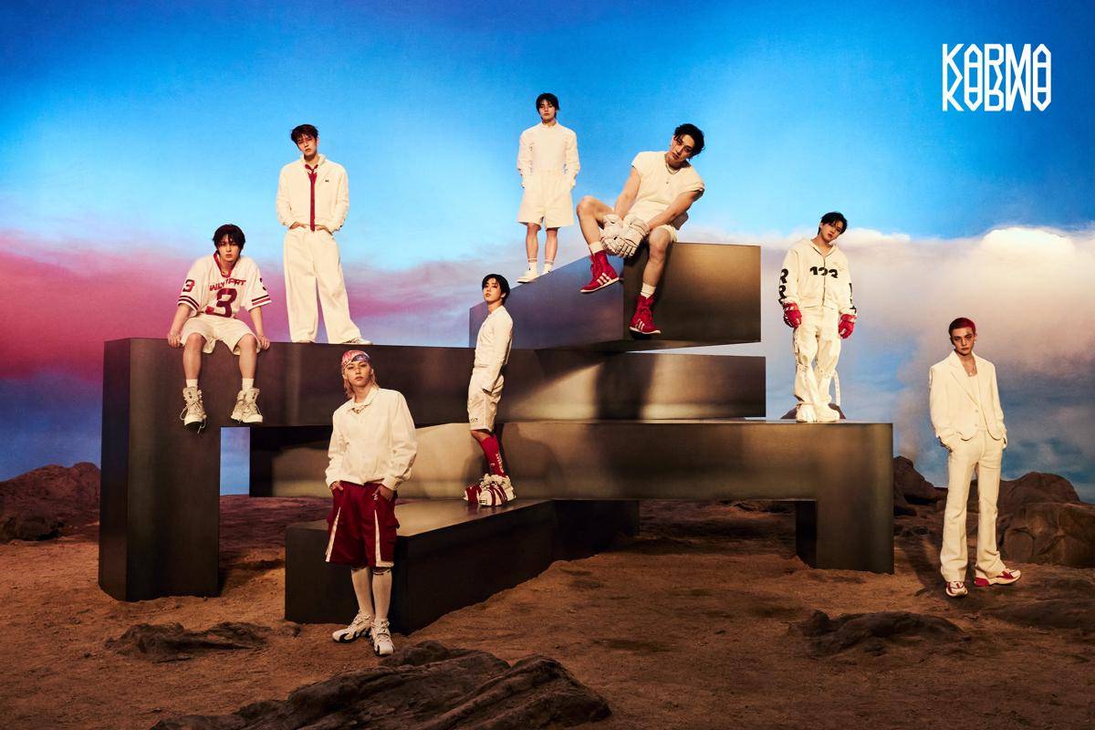 potret Stray Kids di full album KARMA (x.com/Stray_Kids)