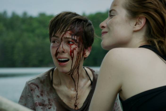 adegan dalam film What Keeps You Alive