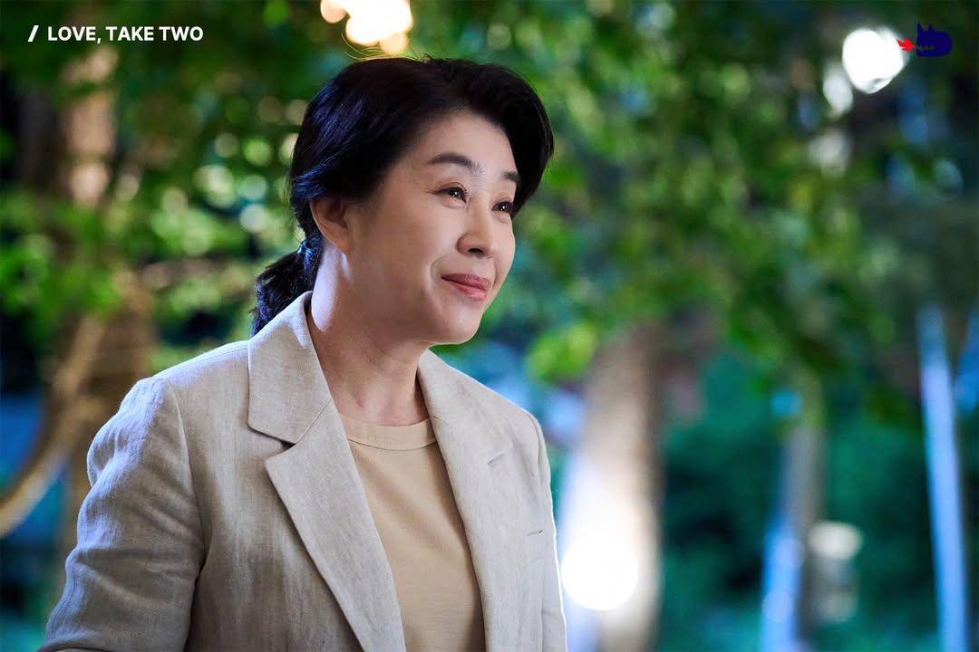 still cut drama Love, Take Two (instagram.com/studiodragon.official)