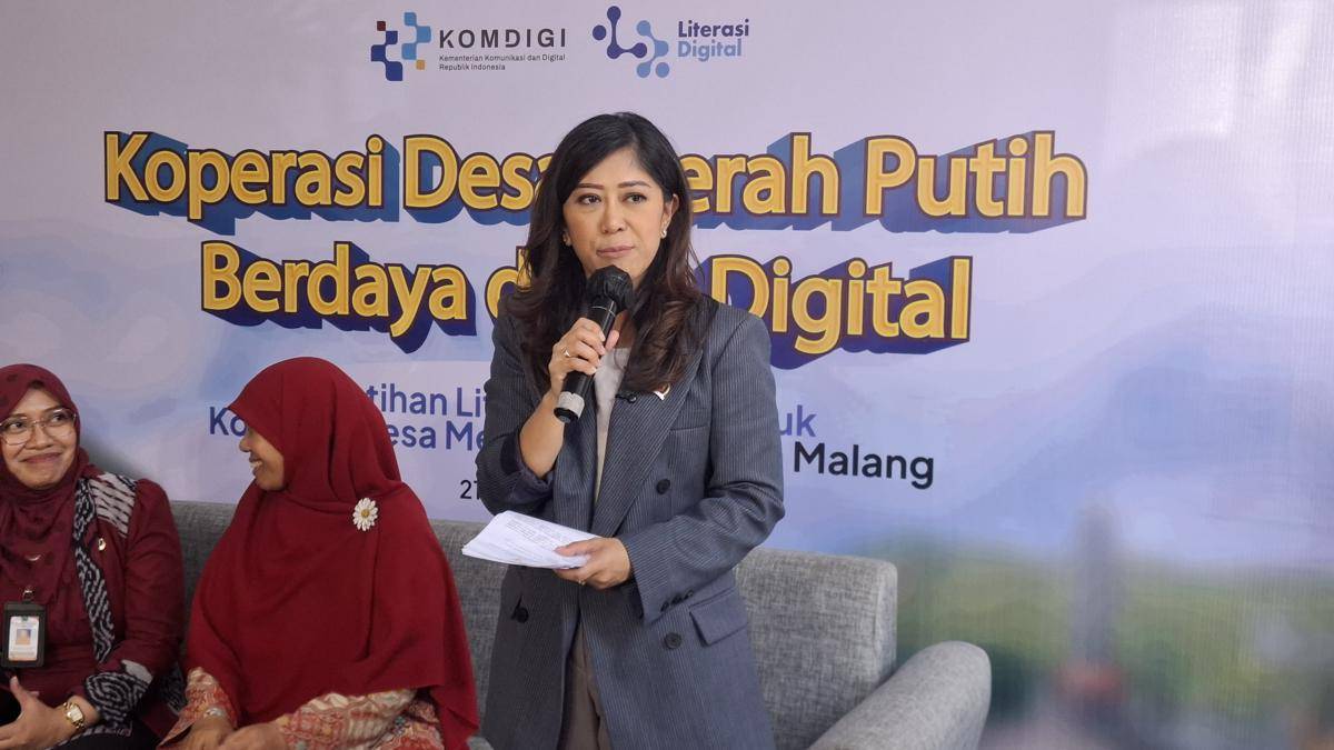 Menkomdigi RI, Meutya Hafid saat berada di Kota Malang. (IDN Times/Rizal Adhi Pratama)