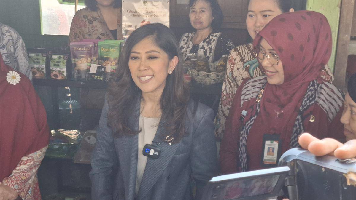 Menkomdigi RI, Meutya Hafid saat berada di Kota Malang. (IDN Times/Rizal Adhi Pratama)
