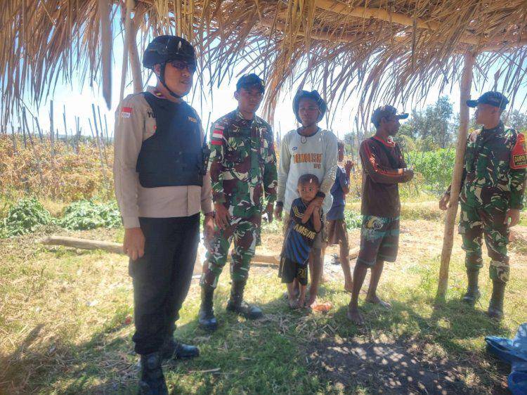 Aparat keamanan bertemu dengan masyarakat dan tokoh di wilayah perbatasan RI - RDTL. (Dok Polres Belu)