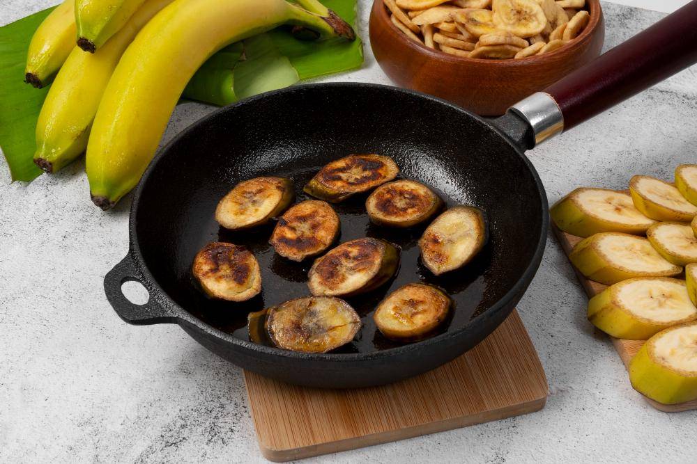 ilustrasi pisang goreng madu (freepik.com/freepik)