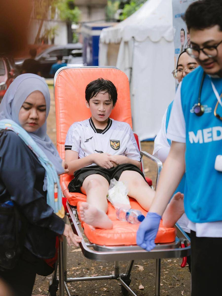 Raffi Ahmad dan Rafathar Sama-sama Cedera usai Lomba 17-an