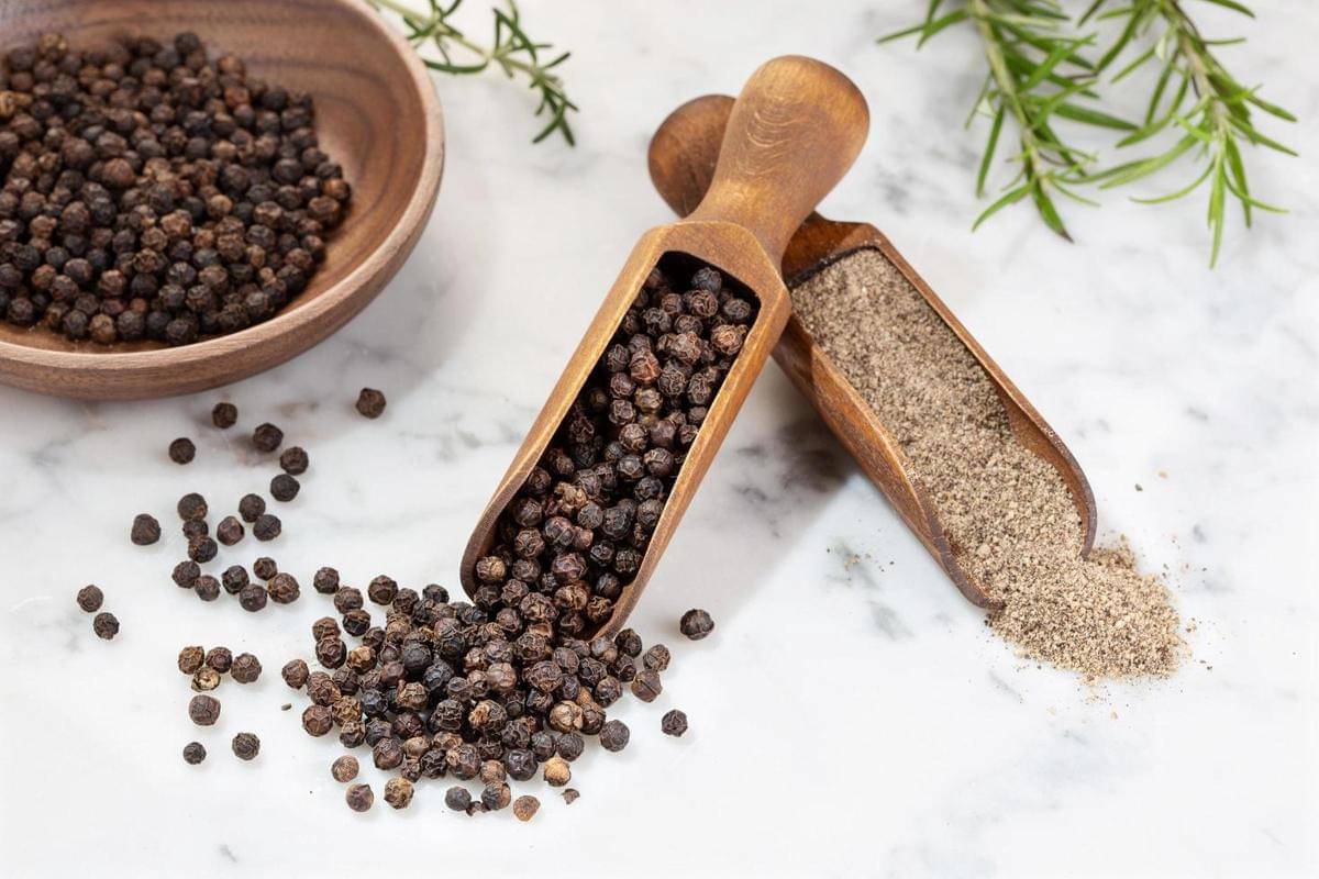 ilustrasi lada bubuk