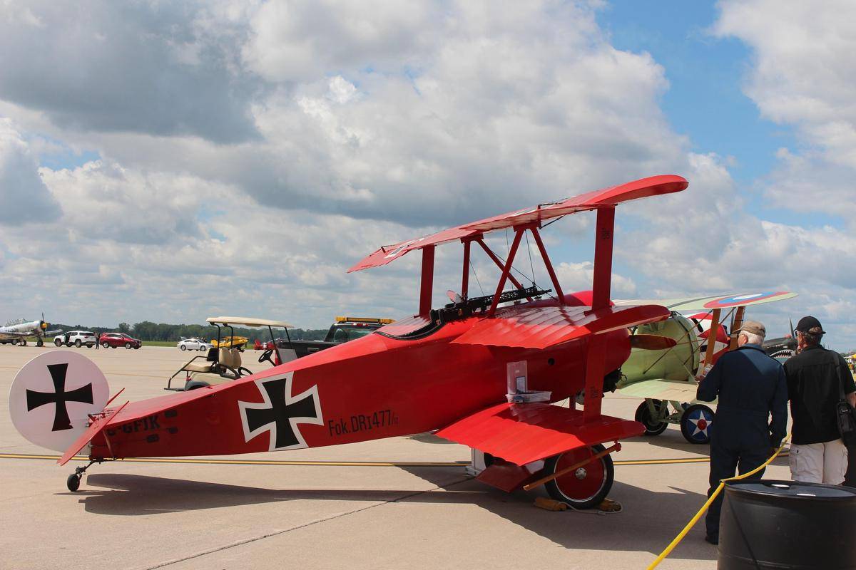 ilustrasi Fokker Triplane