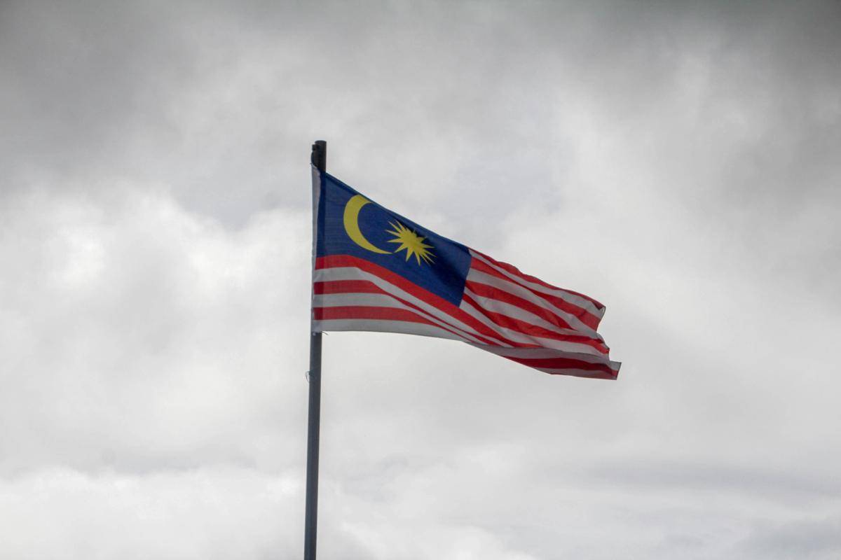 ilustrasi bendera Malaysia (unsplash.com/Izdihar Sahalan)
