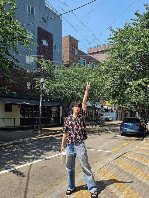 potret Youngjae GOT7 (instagram.com/333cyj333)