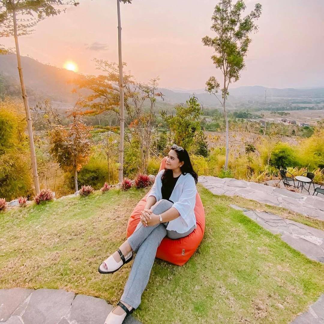 Potret Sinar Hill