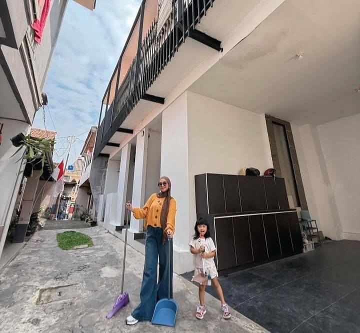 potret Moana dapat warisan kosan 8 kamar dari Ricis