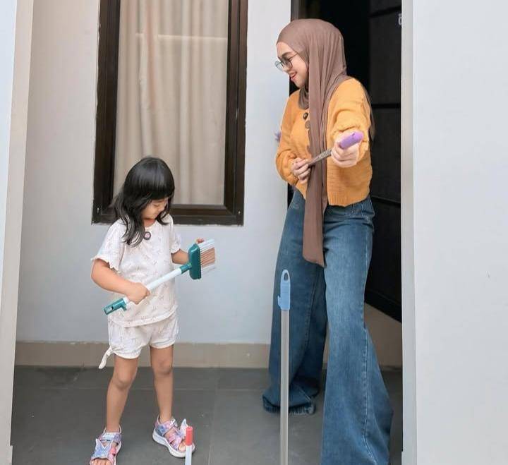 potret Moana dapat warisan kosan 8 kamar dari Ricis