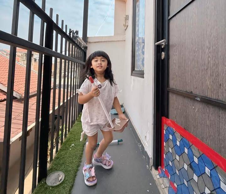 potret Moana dapat warisan kosan 8 kamar dari Ricis