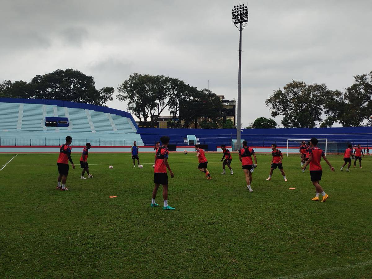 Arema FC saat berlatih di Stadion Gajayana, Kota Malang. (IDN Times/Rizal Adhi Pratama)