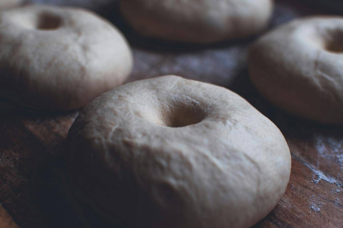 ilustrasi adonan donat (unsplash.com/Alejandro Villa)