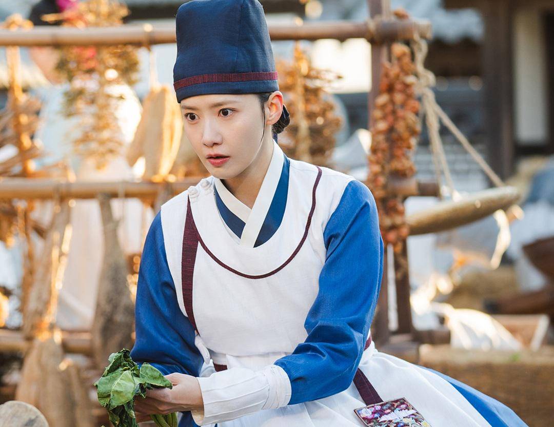 still cut drama Korea Bon Appétit, Your Majesty (instagram.com/tvn_drama)