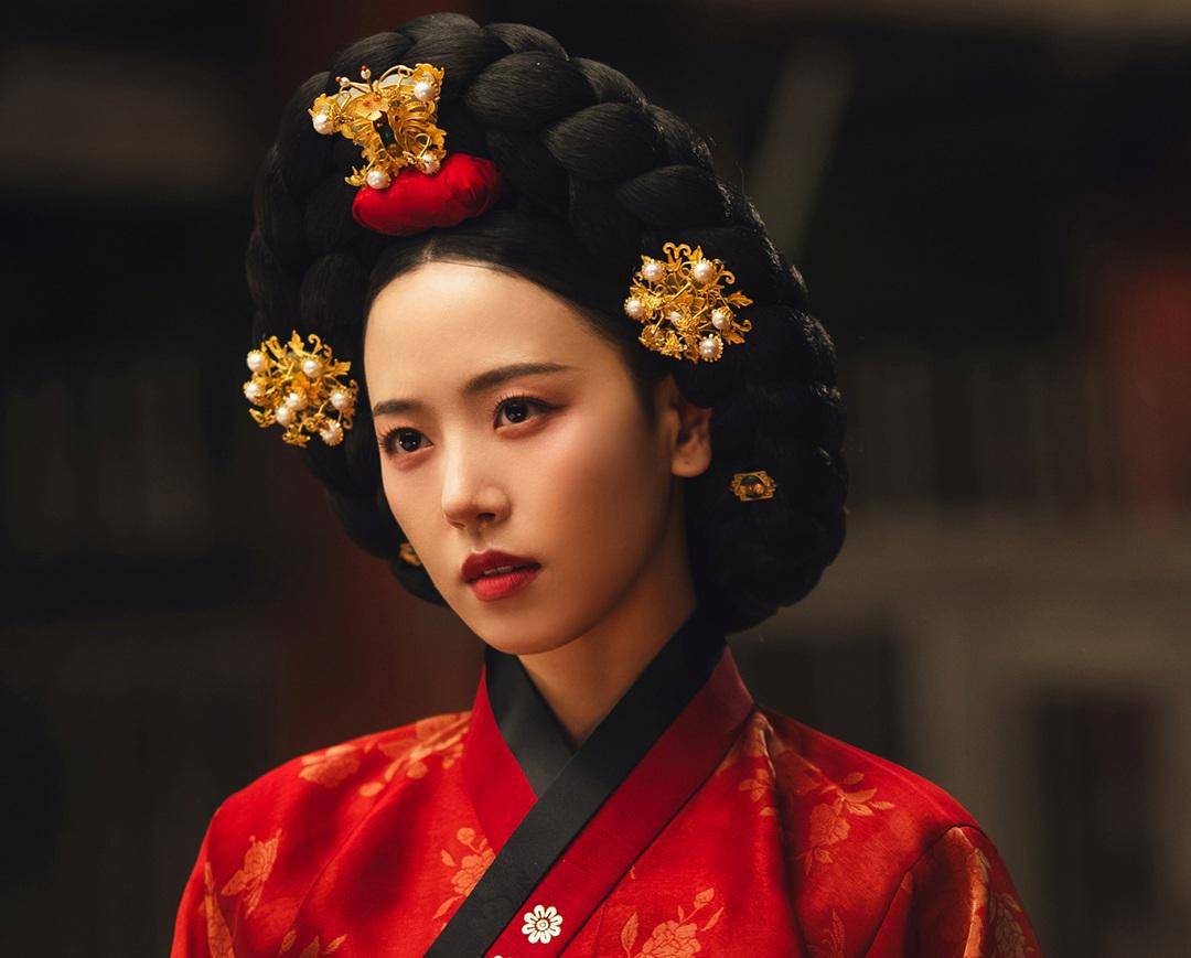 still cut drama Korea Bon Appétit, Your Majesty (instagram.com/tvn_drama)