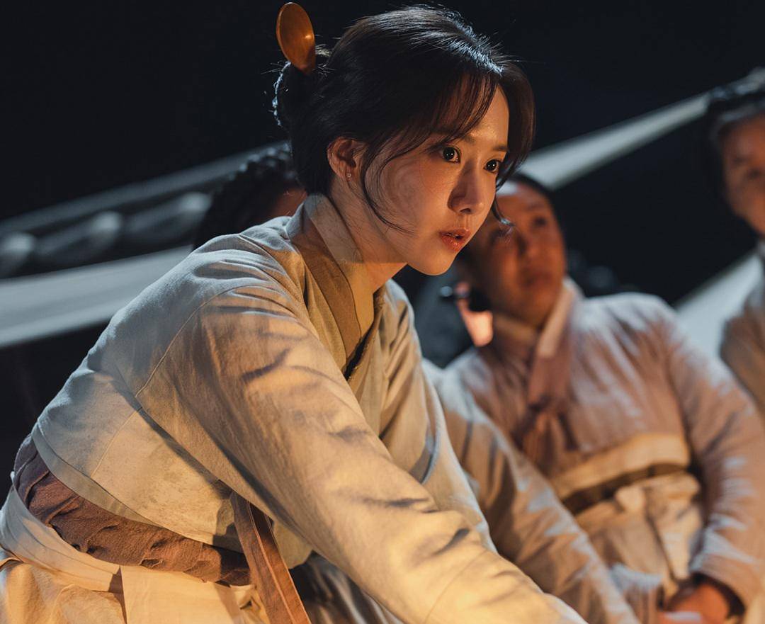 still cut drama Korea Bon Appétit, Your Majesty (instagram.com/tvn_drama)