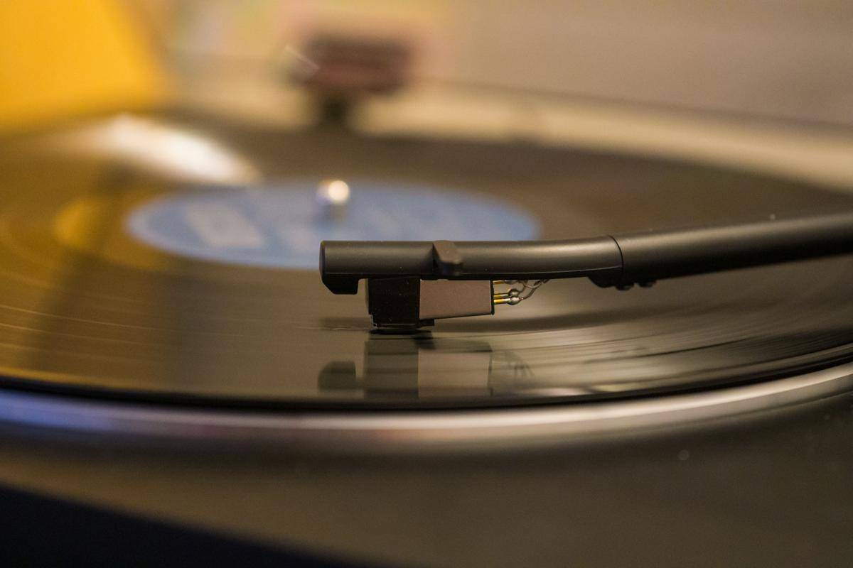 ilustrasi musik (Unsplash/Dee.)