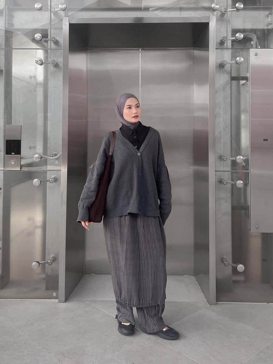 ide padu padan kardigan ala Anggita Kusuma Dewi (instagram.com/kusumanggi)