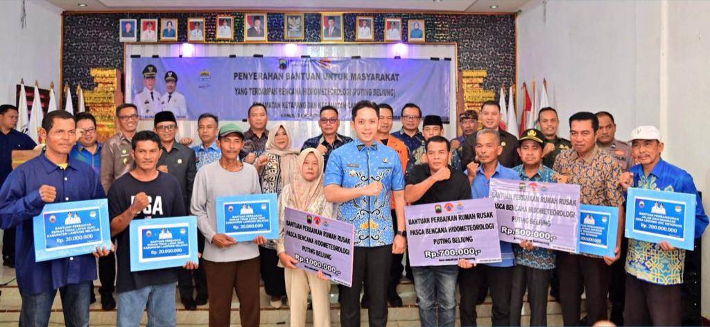 Pemkab Lampung Selatan Salurkan Bantuan Bagi Korban Bencana Angin Puting Beliung di Kecamatan Ketapang dan Candipuro (Dok/Humas Pemkab)