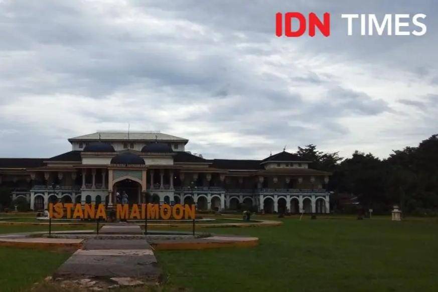 Suasana bangunan Istana Maimun (IDN Times/Indah Permata Sari)