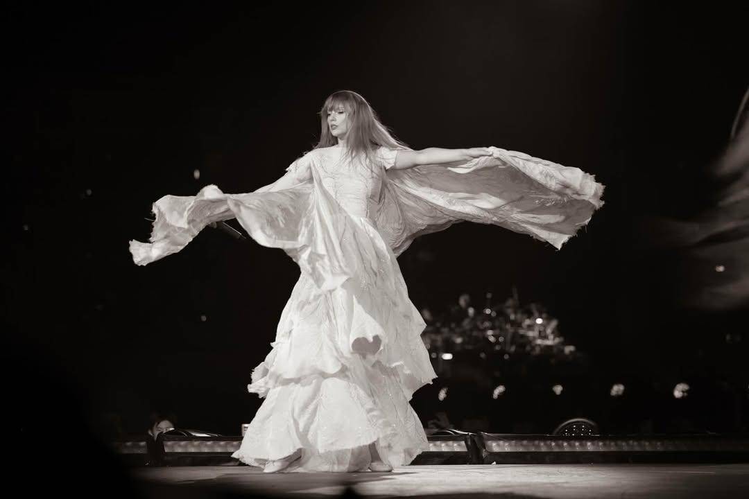 Taylor Swift di konser The Eras Tour 