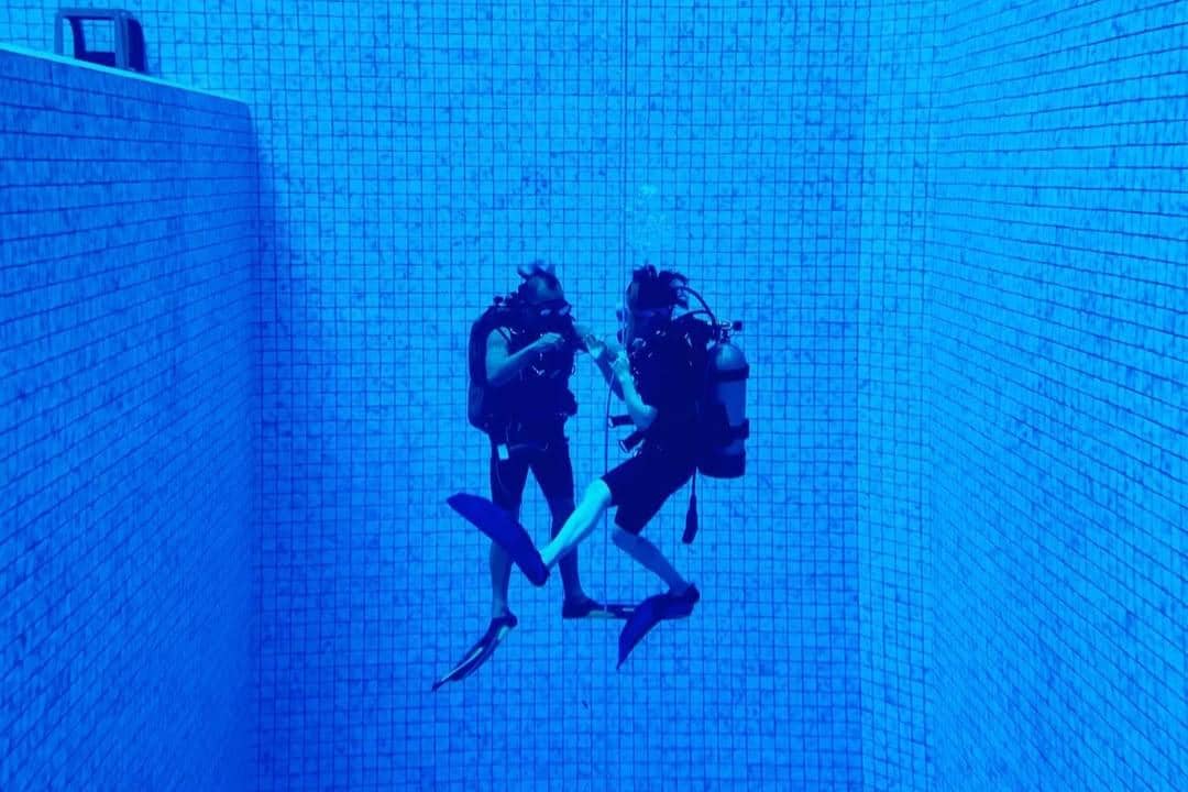 Kolam Renang Diving di Jakarta