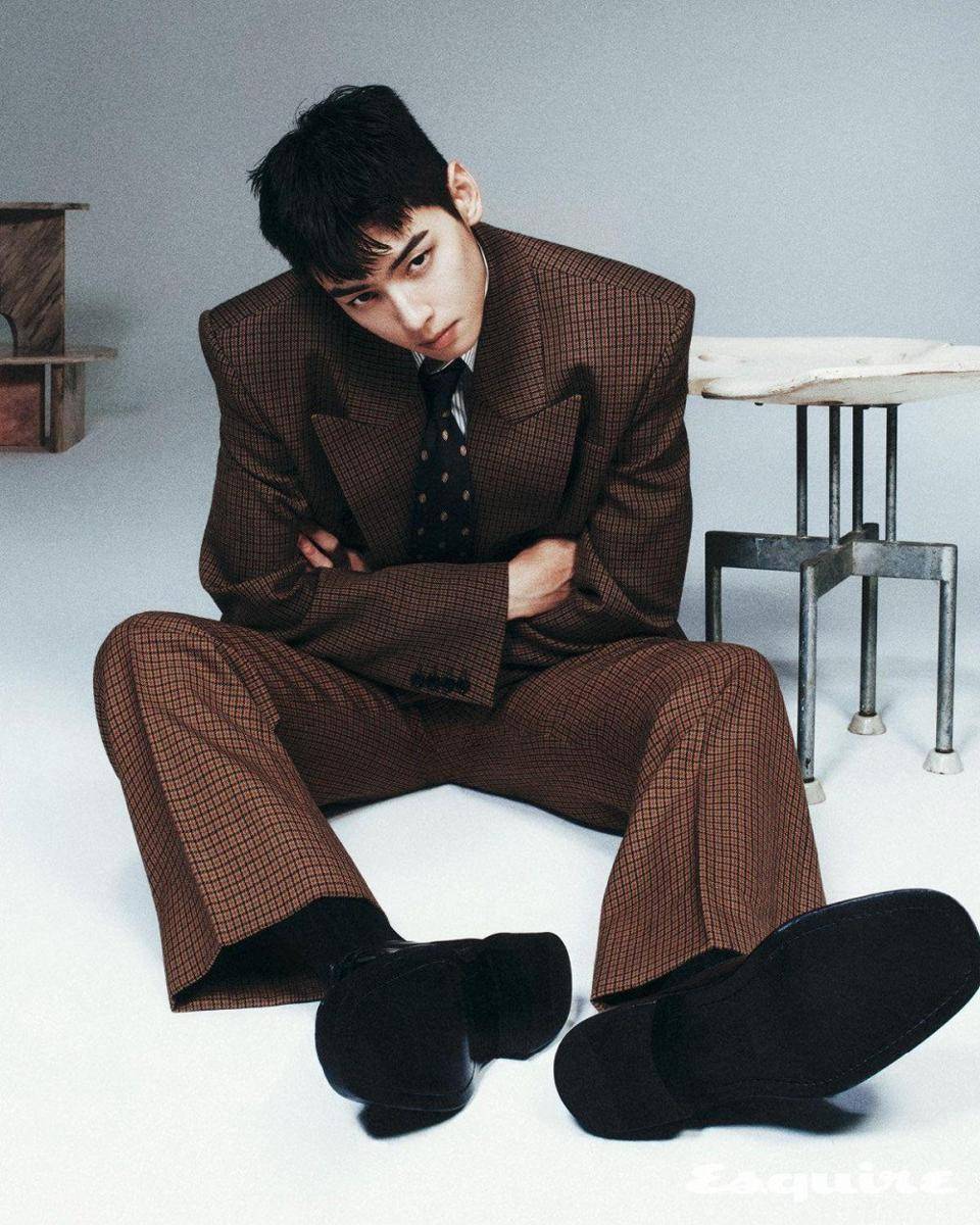 Cha Eun Woo dalam Majalah Esquire