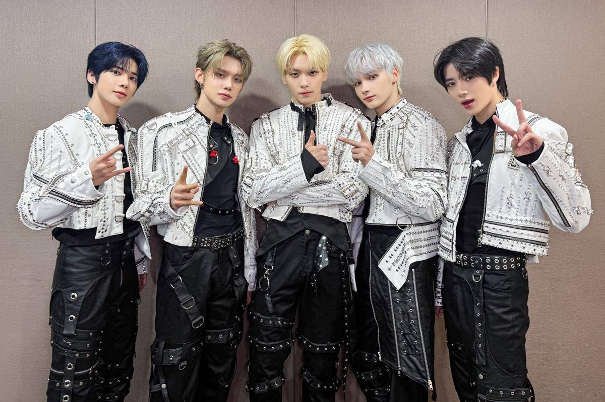 TOMORROW X TOGETHER WORLD TOUR <ACT : TOMORROW> IN SEOUL DAY 1