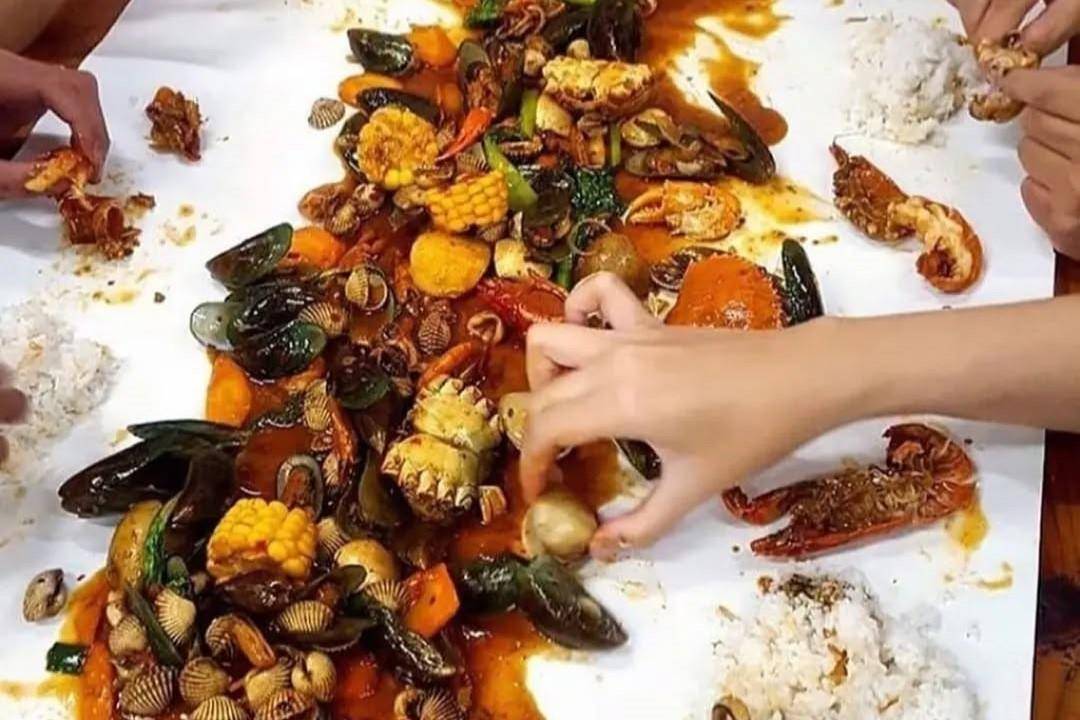 Seafood Tumpah di Bandung