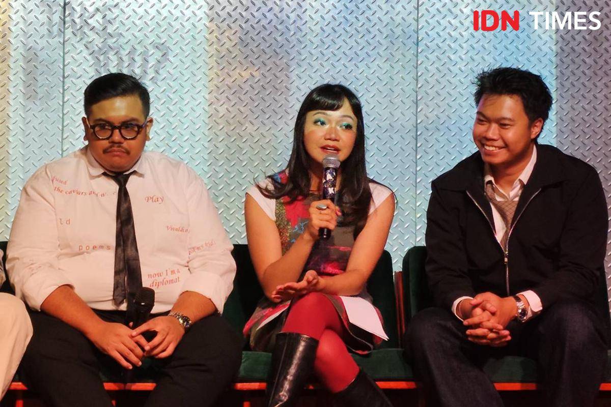 Jadi focus track di album Who Knows Where Life Will Take You.jpg