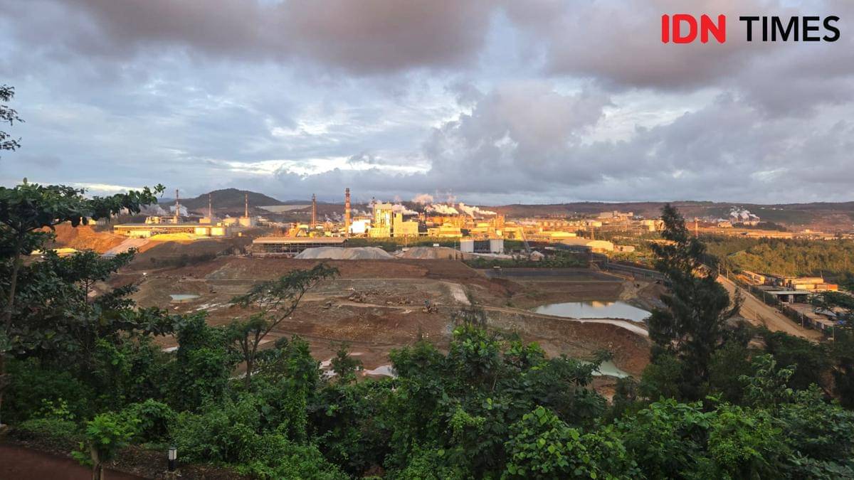 Kawasan industri Harita Nickel di Pulau Obi. (IDN Times/Uni Lubis)