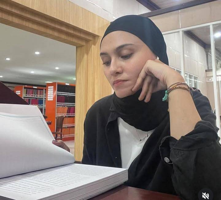 potret perjalanan Zee Zee Shahab kuliah S3